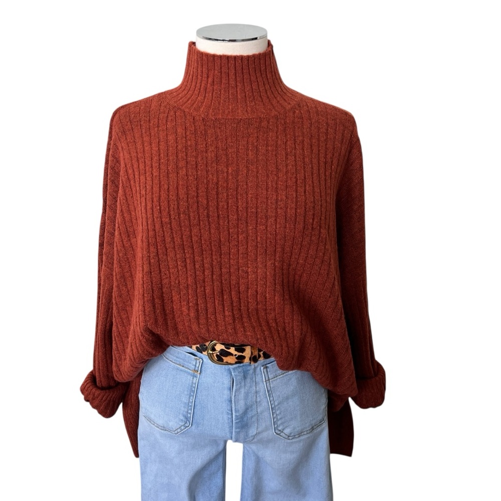 LOFT Rust Ribbed Turtleneck Sweater Size Medium Red Brown